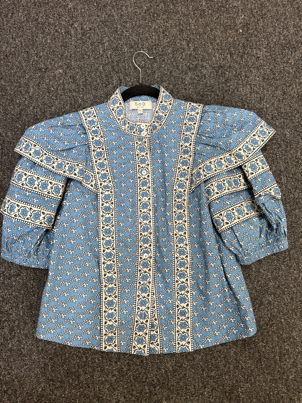 Sea SS puffed w/allover batik print Blouse
